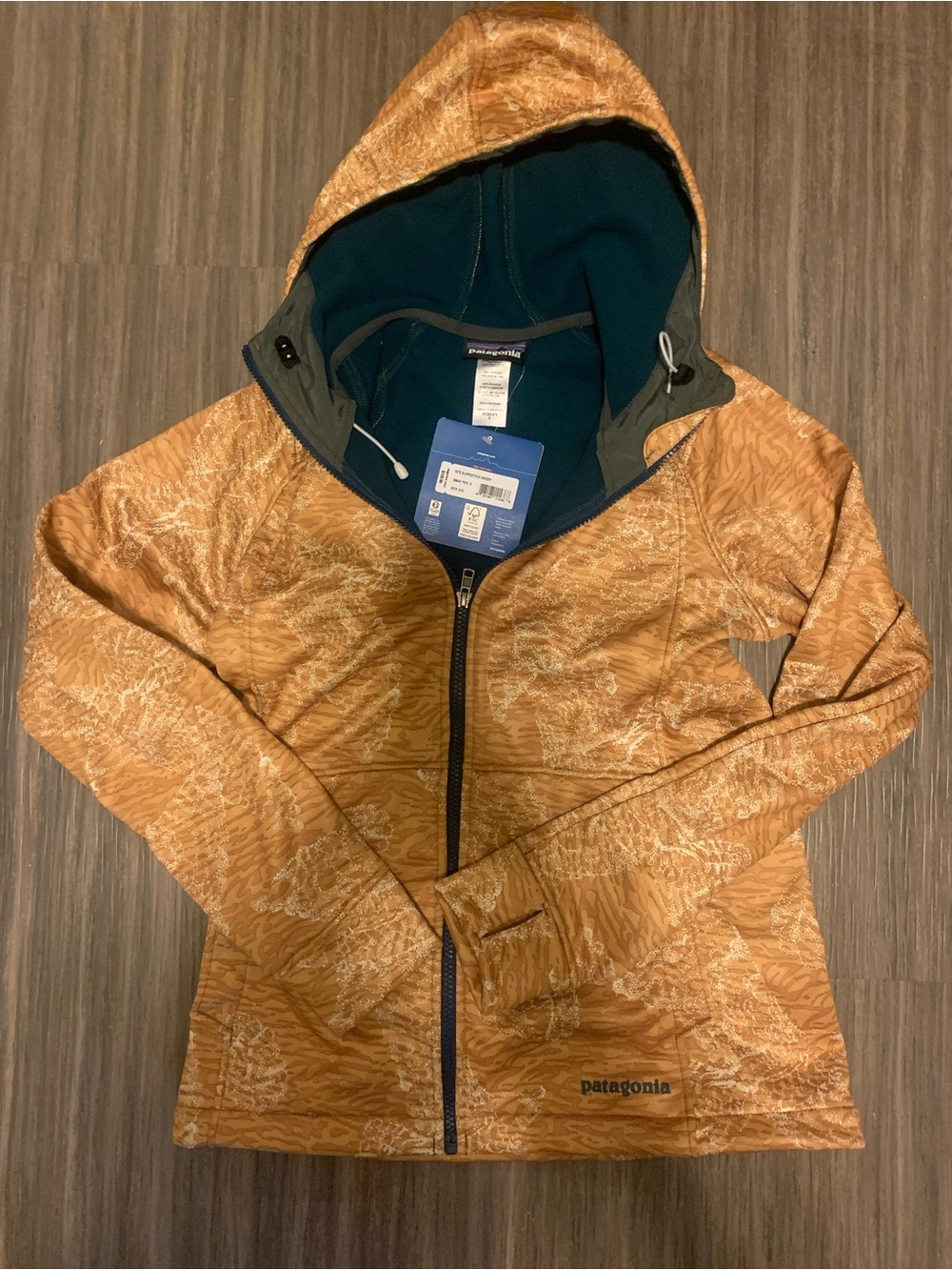 NWT Patagonia Printed Micro D Hooded Jacket – Rare Eagle Print – Women's S